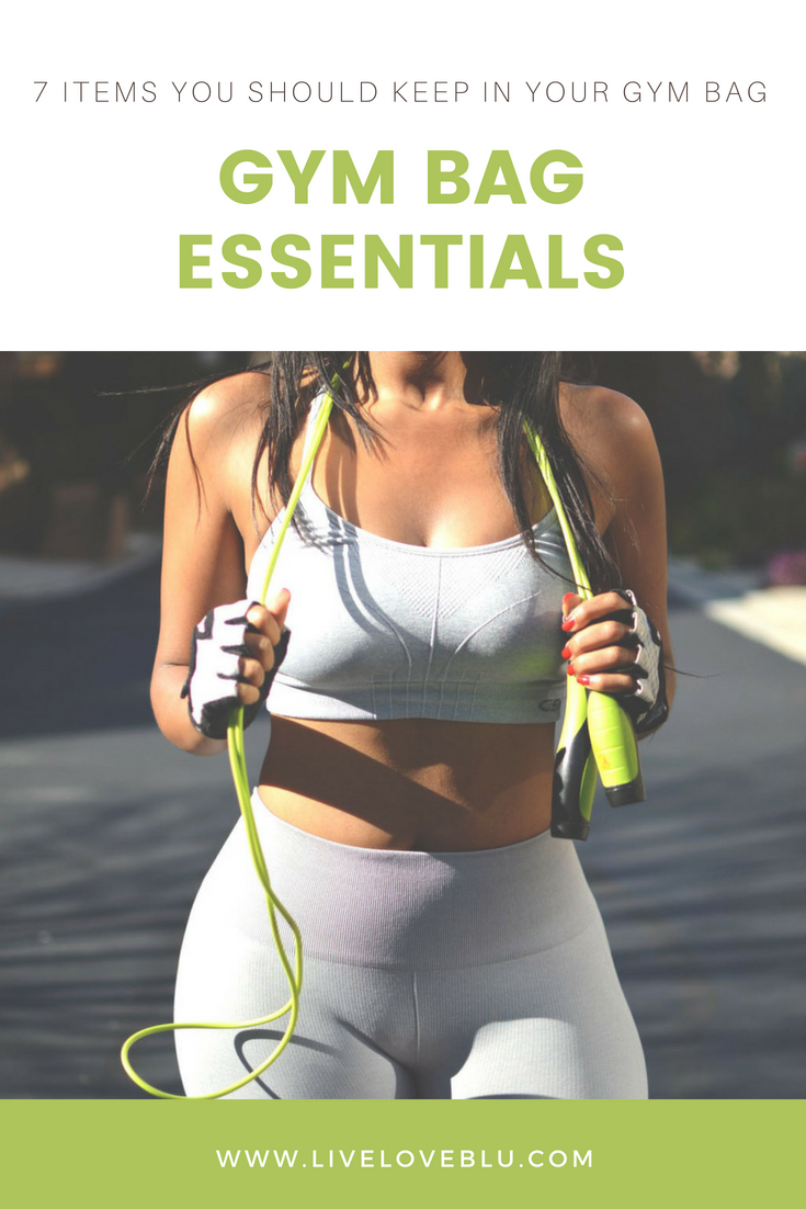 gym bag essentials for a successful workout - wwwl.liveloveblu.com #gymbag #workout #exercise #healthylifestyle